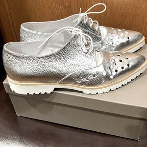 Made in Italy Accademia size 9 silver leather flat shoes